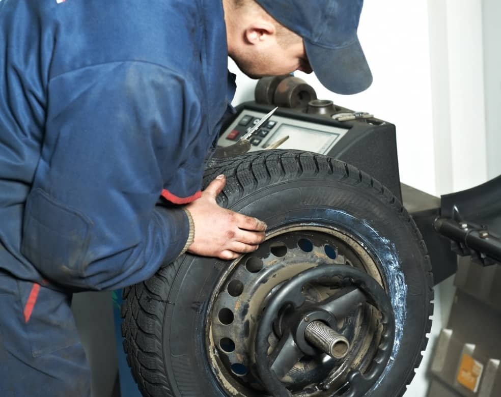 neumaticos-balanceo-llantera-bridgestone-firestone-civac