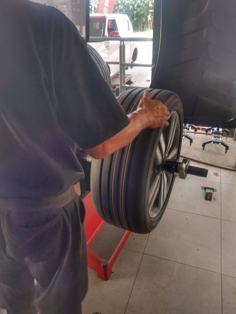 servicio-de-rotacion-rotacion-llantera-firestone-civac